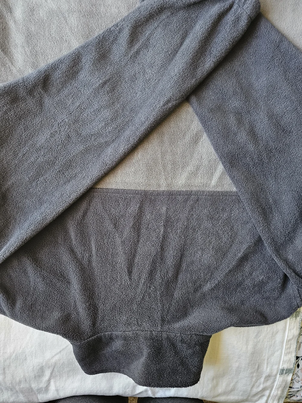 Columbia Men’s Two-Tone Gray Zip Front Fleece Jacket